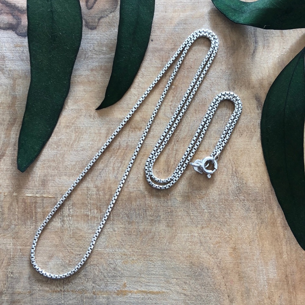 Cross In A Rectangle Necklace - Picture 4 of 5